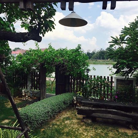 Huaymuang Apartment Ubonratcsathani Kültér fotó
