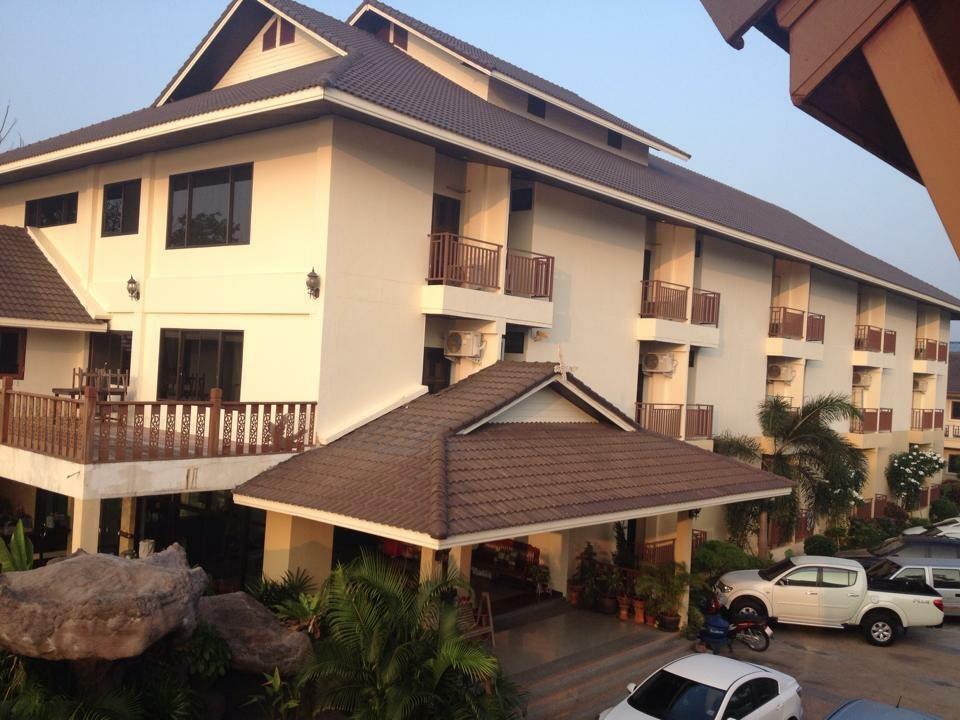 Huaymuang Apartment Ubonratcsathani Kültér fotó